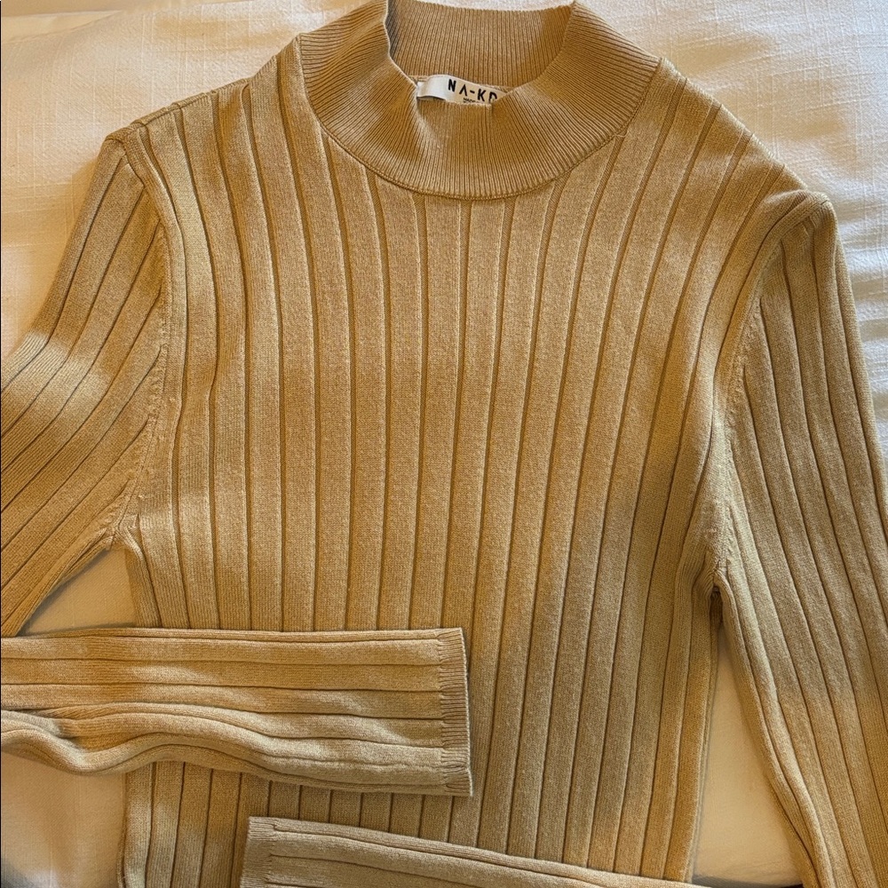 NAKD Ribbed High Neck Sweater - Picture 3 of 3